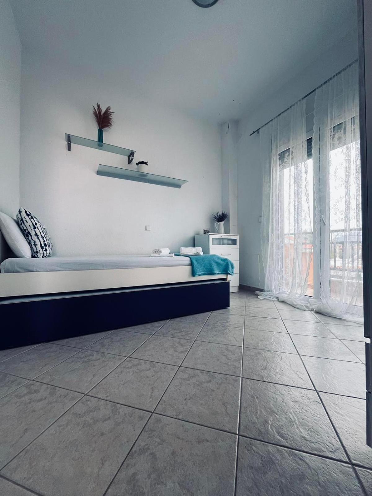 Ocean View Apartments Vrasna Ngoại thất bức ảnh